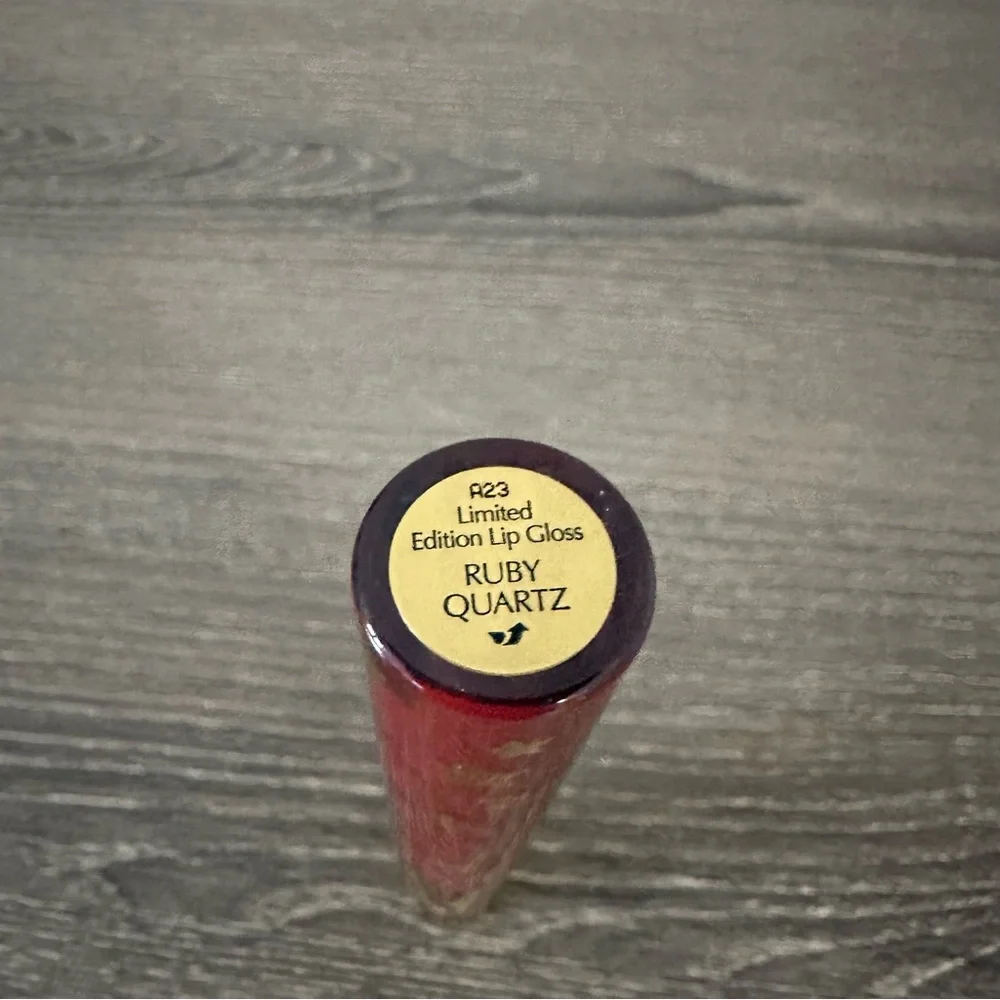 Estée Lauder Lip Gloss Ruby Quartz Red Limited Edition